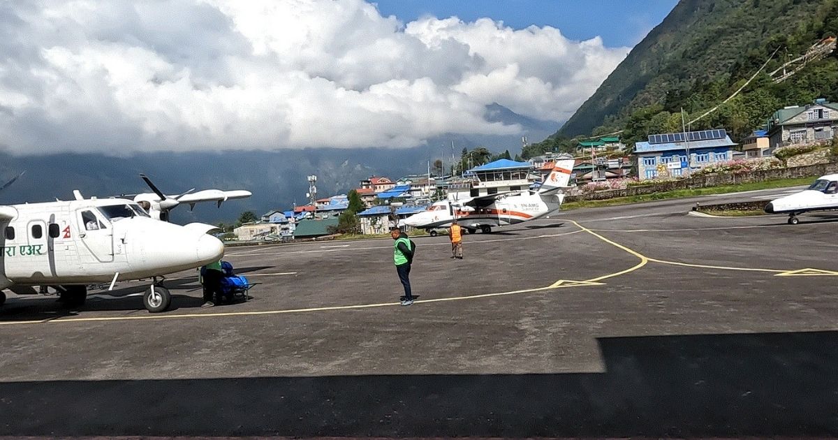 planes at lukla airport